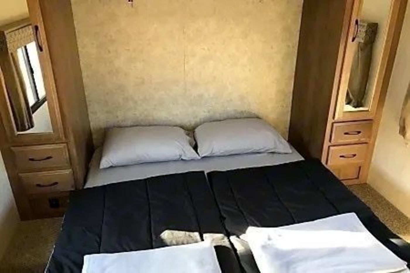 Photo 4 - 2019 Gulf Stream Class C Motorhome rental photo 6