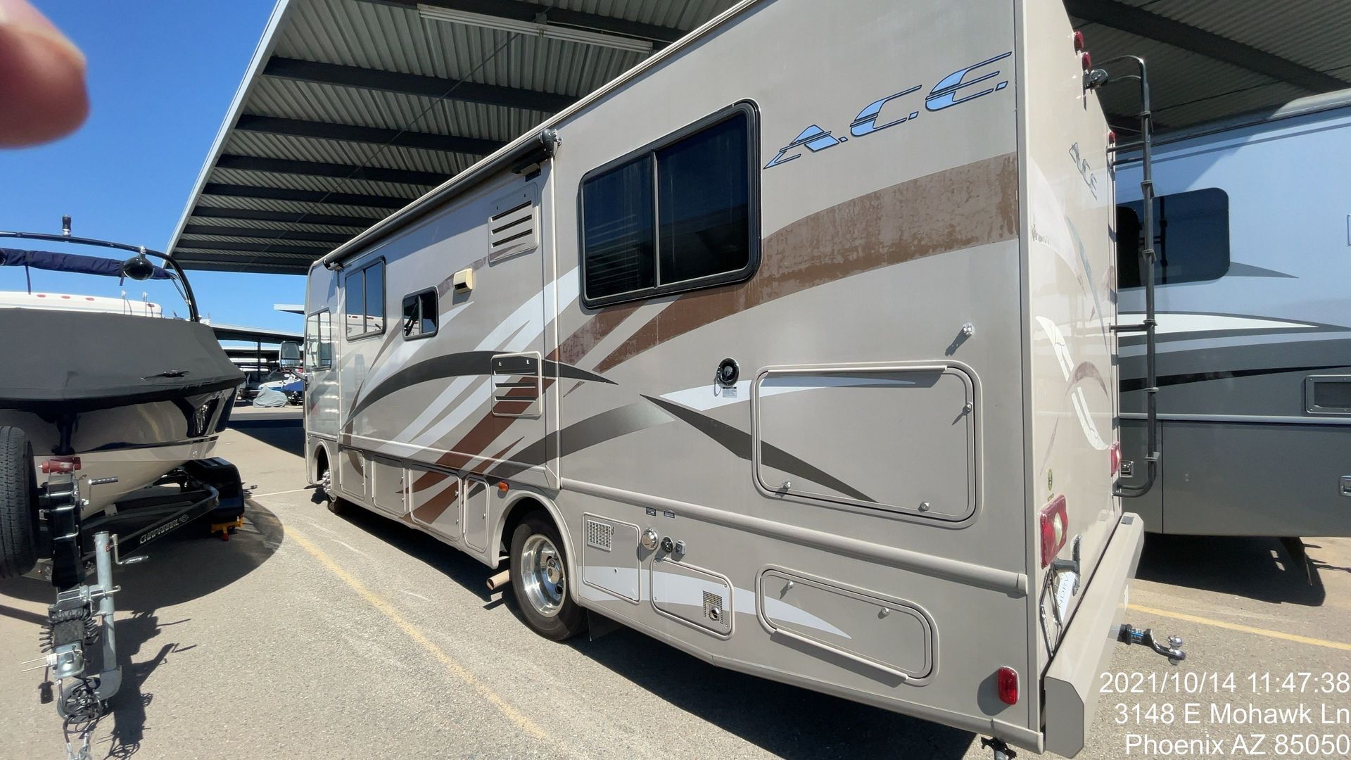 Photo 4 - 2014 Thor Motor Coach Class A Motorhome rental photo 6