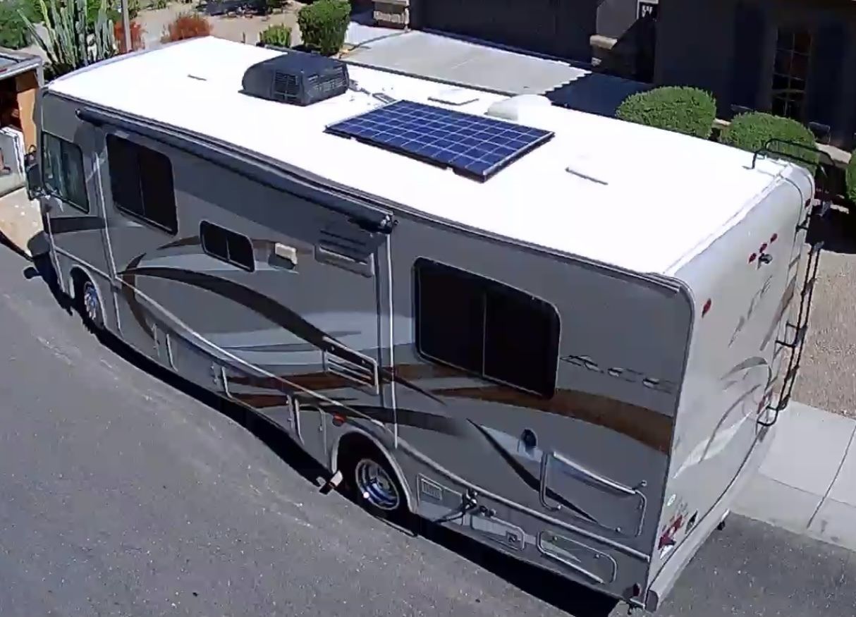 Photo 7 - 2014 Thor Motor Coach Class A Motorhome rental photo 9