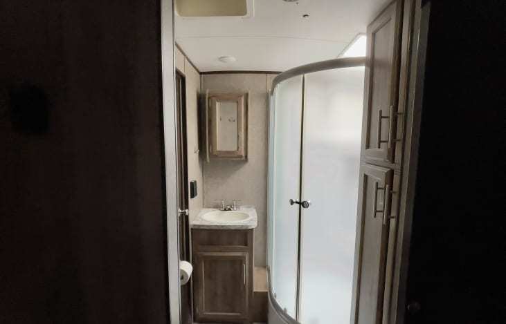 Photo 7 - 2018 Jayco White Hawk Travel Trailer rental photo 9