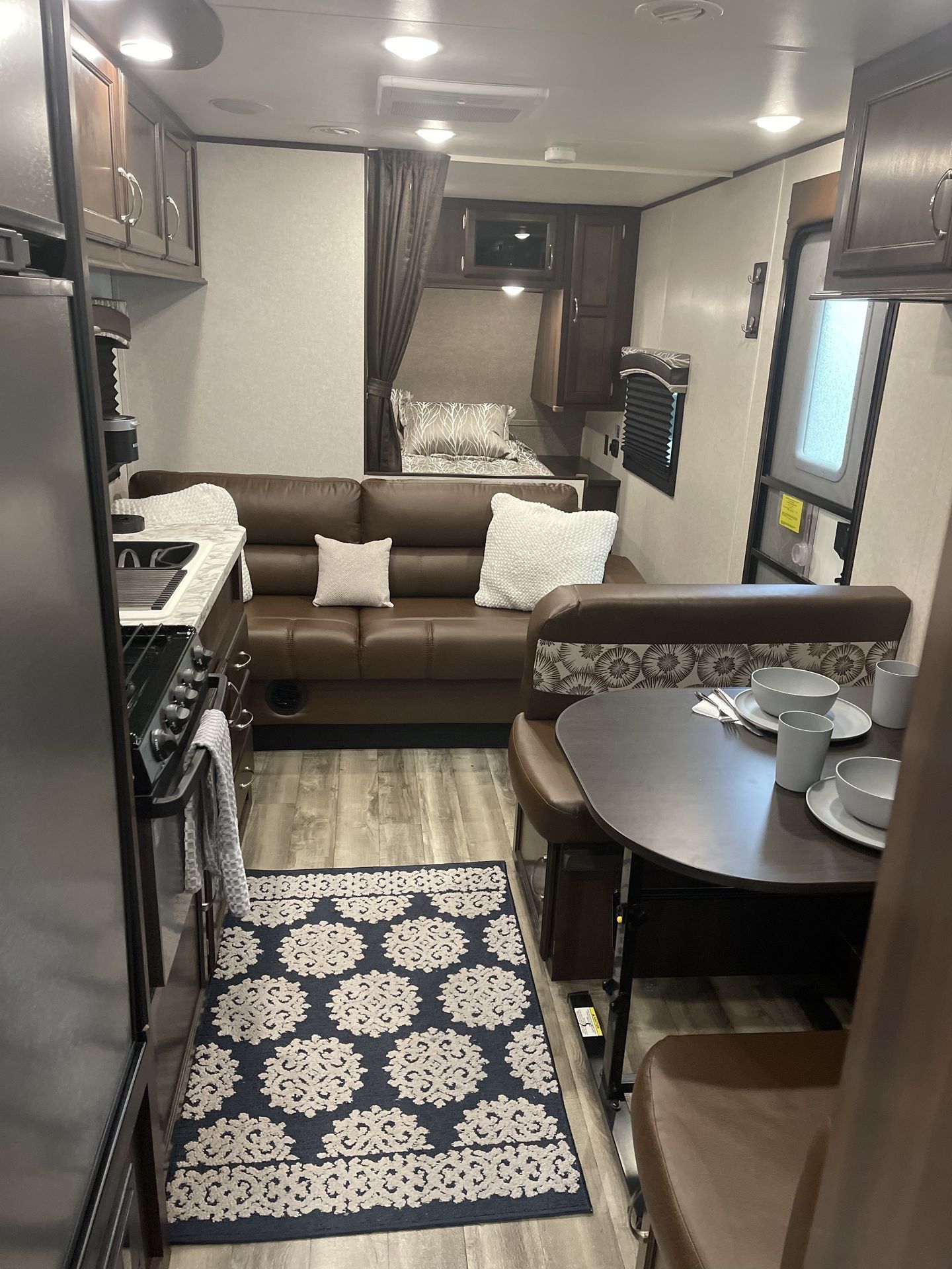 Photo 5 - 2018 Jayco Travel Trailer rental photo 7