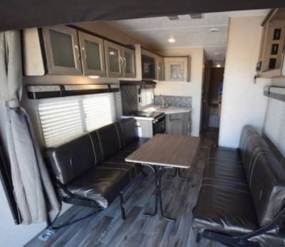 Photo 12 - 2020 Palomino Toy Hauler rental photo 14