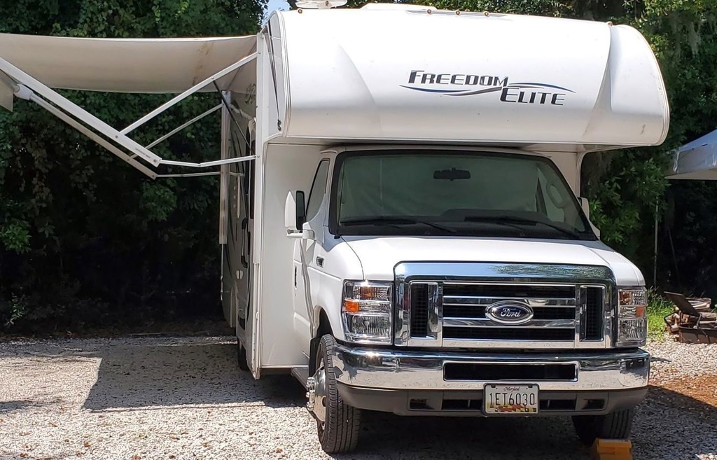 Photo 3 - 2018 Thor Class C Motorhome rental photo 5