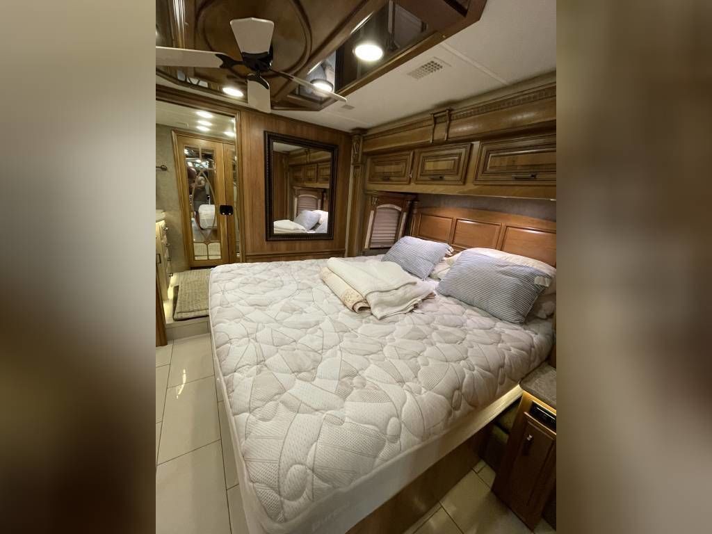 Photo 5 - 2017 Entegra Coach Class A Motorhome rental photo 20