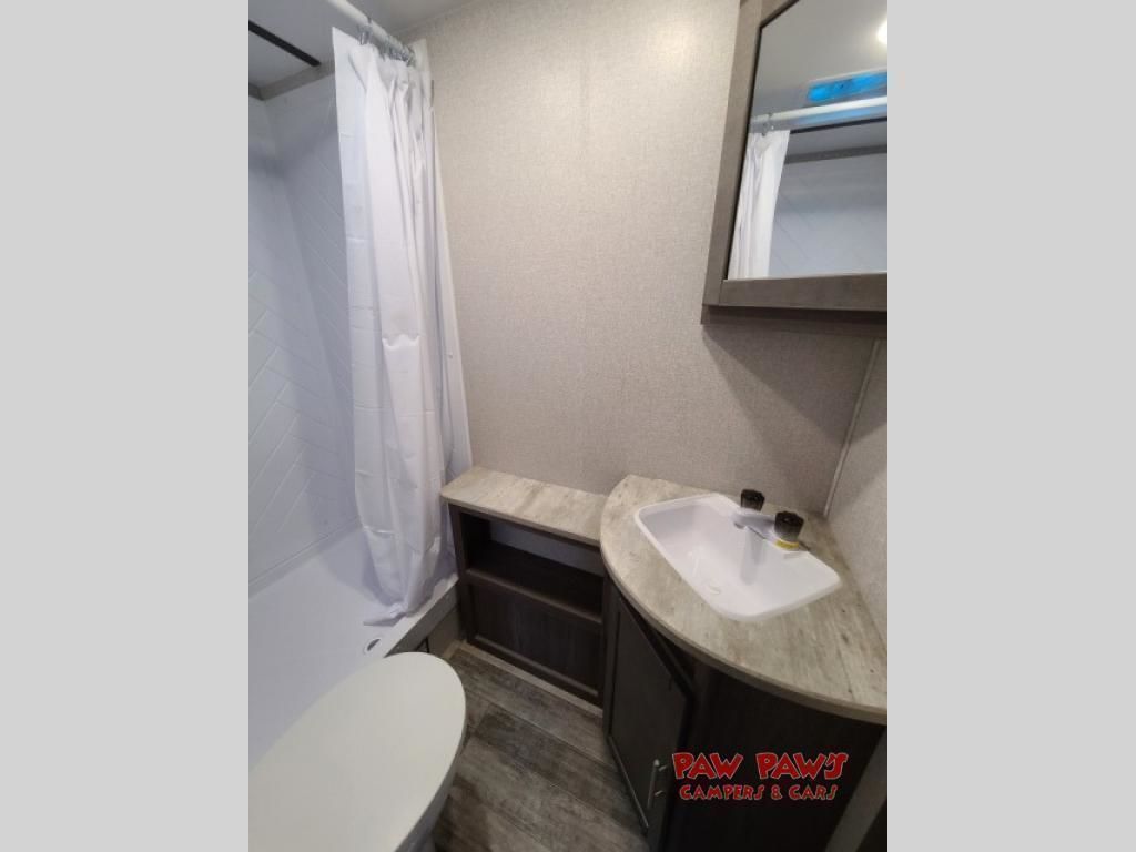 Photo 0 - 2021 COROSS ROADS Travel Trailer rental photo 3