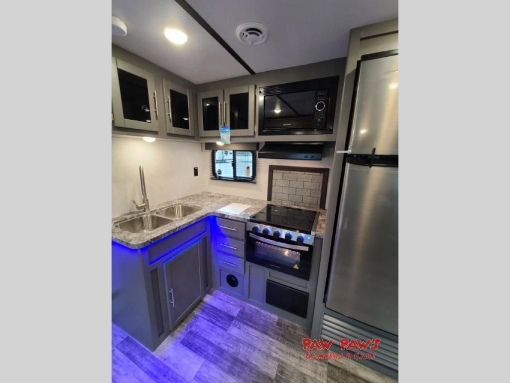 Photo 0 - 2021 COROSS ROADS Travel Trailer rental photo 5