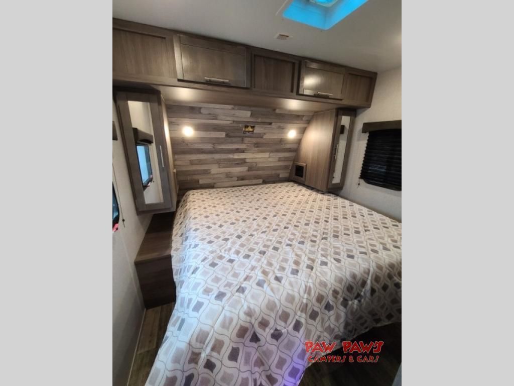 Photo 0 - 2021 COROSS ROADS Travel Trailer rental photo 7