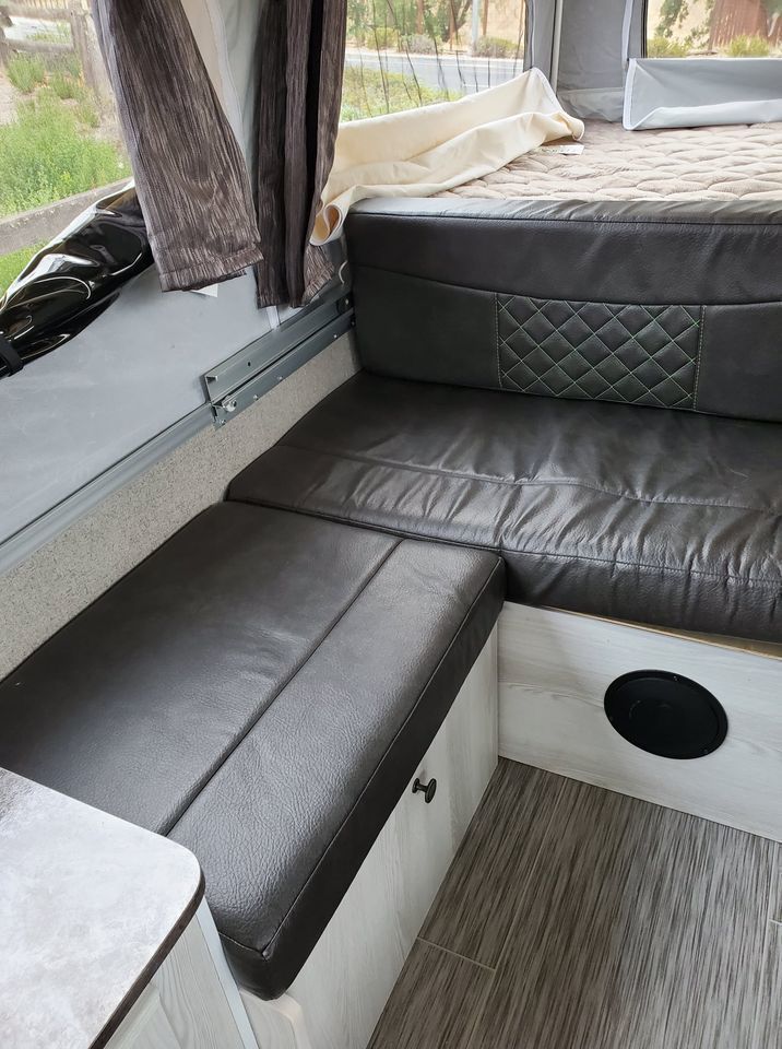 Photo 11 - 2019 Forest River Pop-up Camper rental photo 13