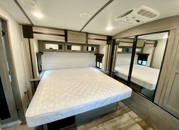 Photo 2 thumbnail 4