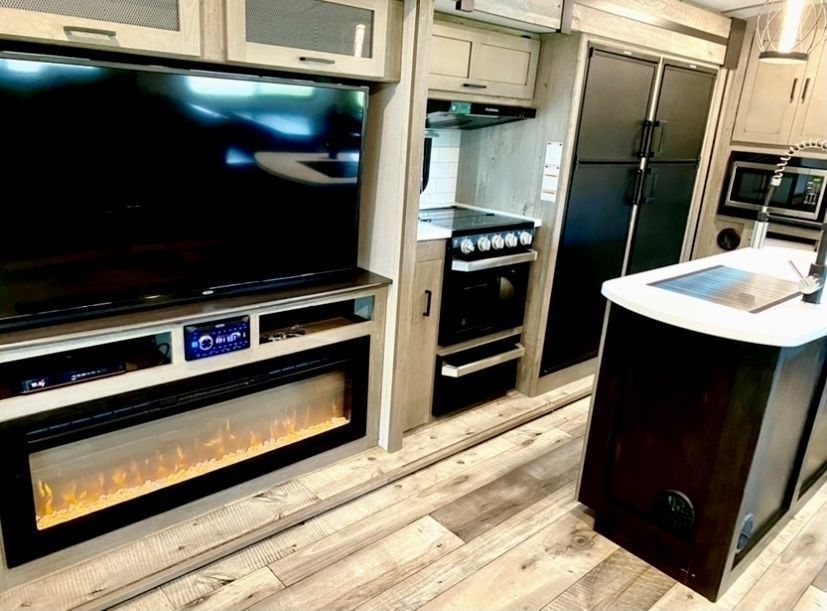 Photo 4 - 2021 Keystone Travel Trailer rental photo 6
