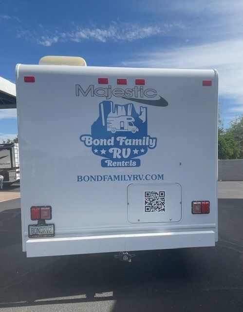 Photo 8 - 2016 Thor Motor Coach Class C Motorhome rental photo 10