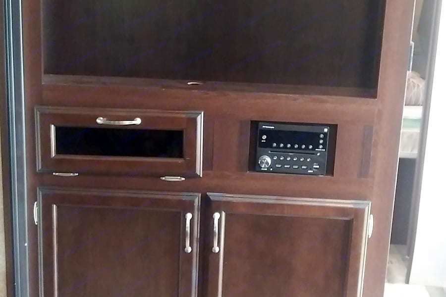 Photo 13 - 2019 Jayco Travel Trailer rental photo 15