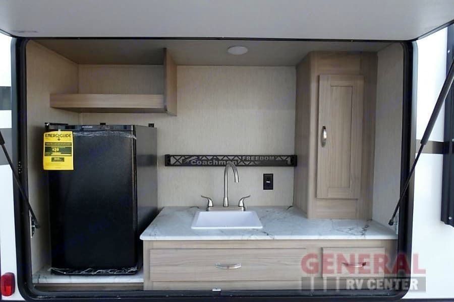 Photo 4 - 2021 Coachmen Travel Trailer rental photo 6