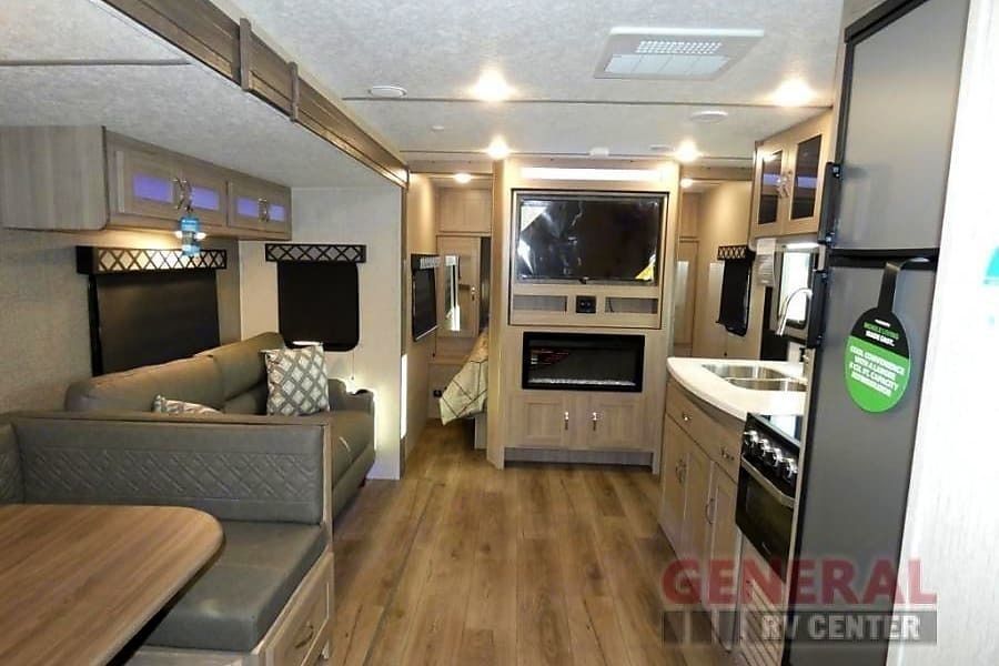 Photo 6 - 2021 Coachmen Travel Trailer rental photo 8