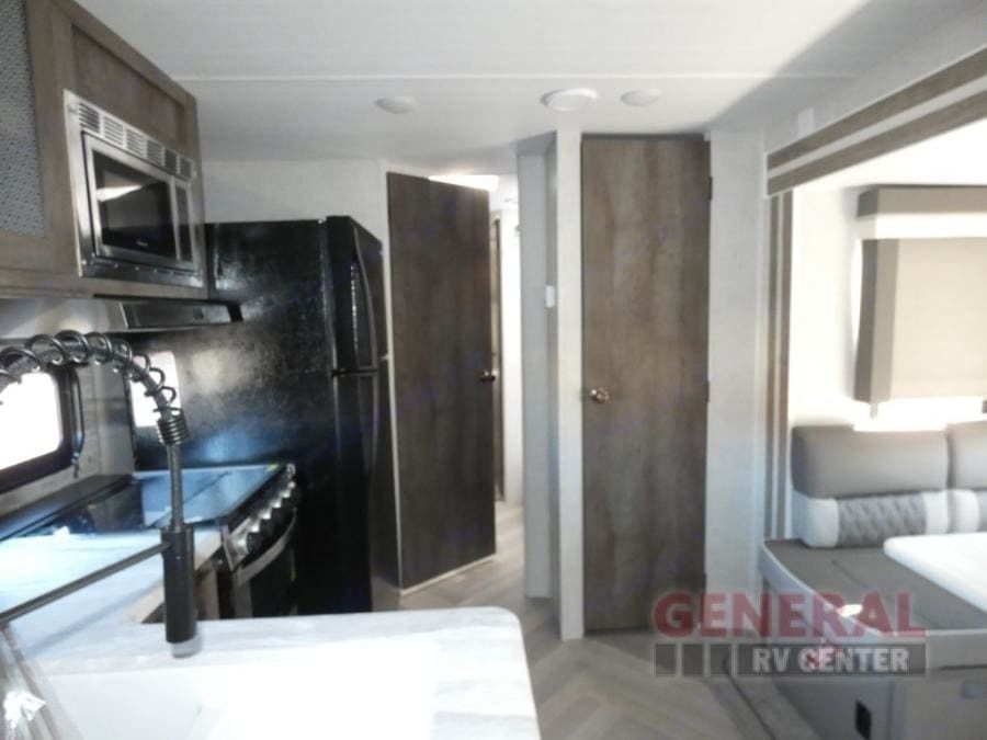 Photo 11 - 2021 Forest River Travel Trailer rental photo 13
