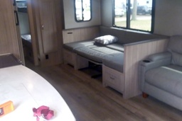Photo 3 thumbnail 5