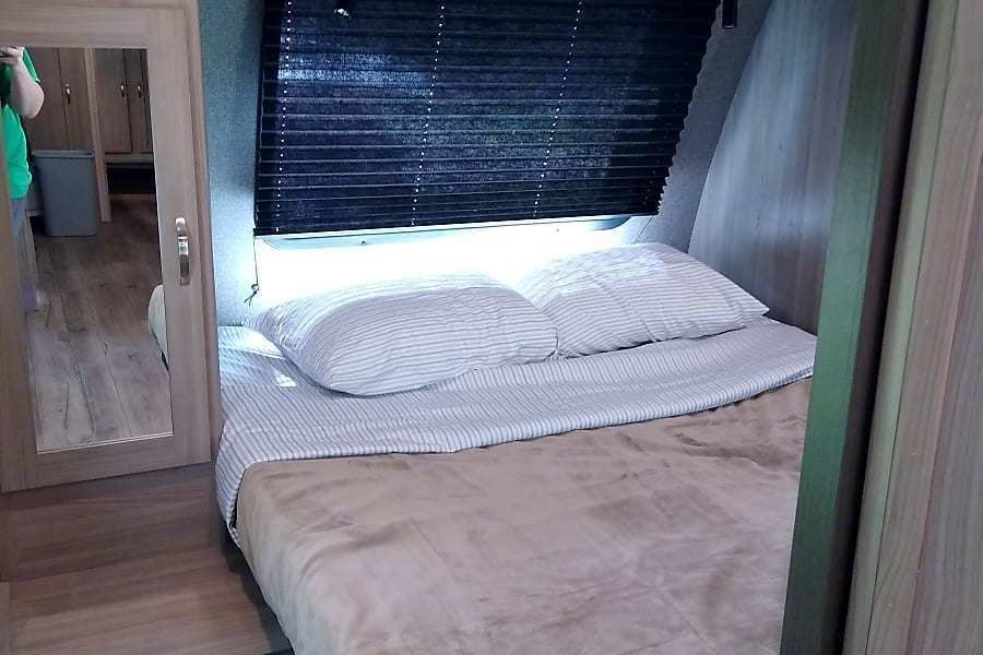 Photo 19 - 2021 Coachmen Travel Trailer rental photo 21