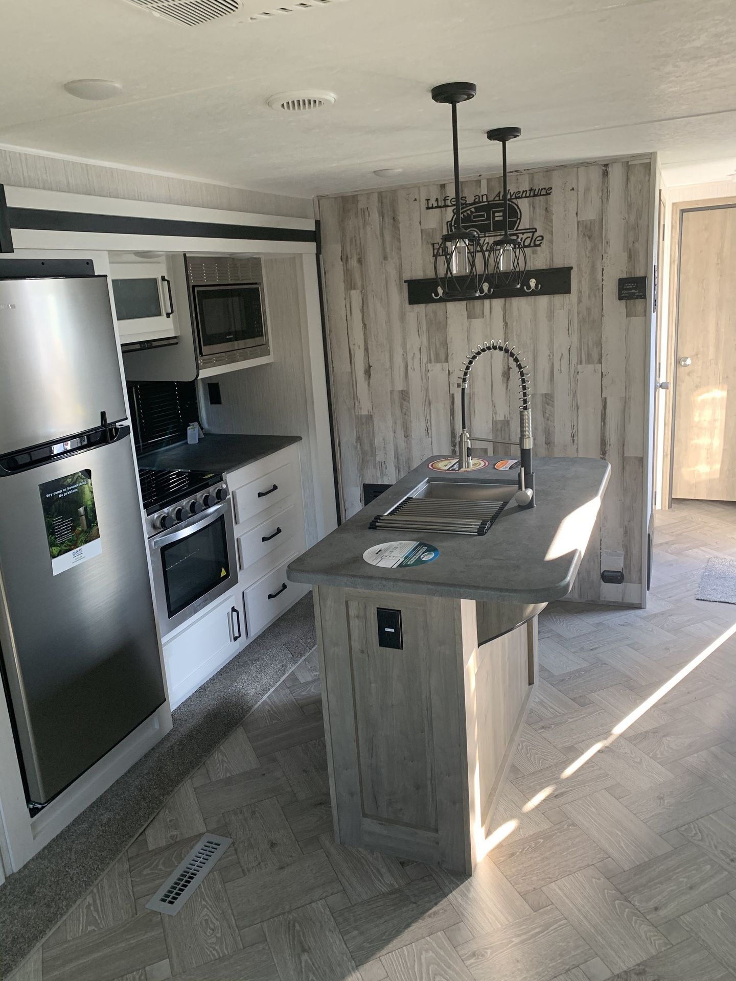 Photo 6 - 2021 Palomino Travel Trailer rental photo 10