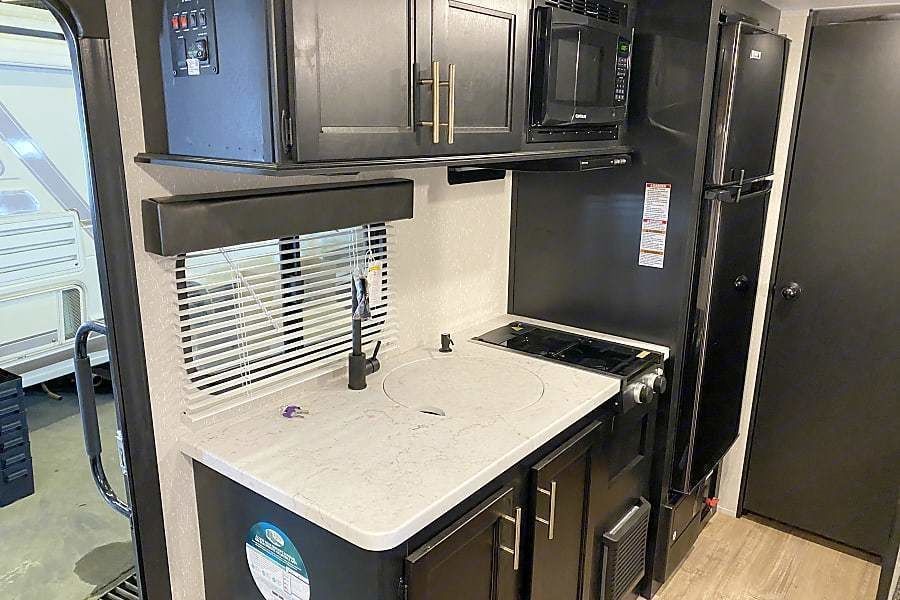 Photo 15 - 2022 Forest River Travel Trailer rental photo 17