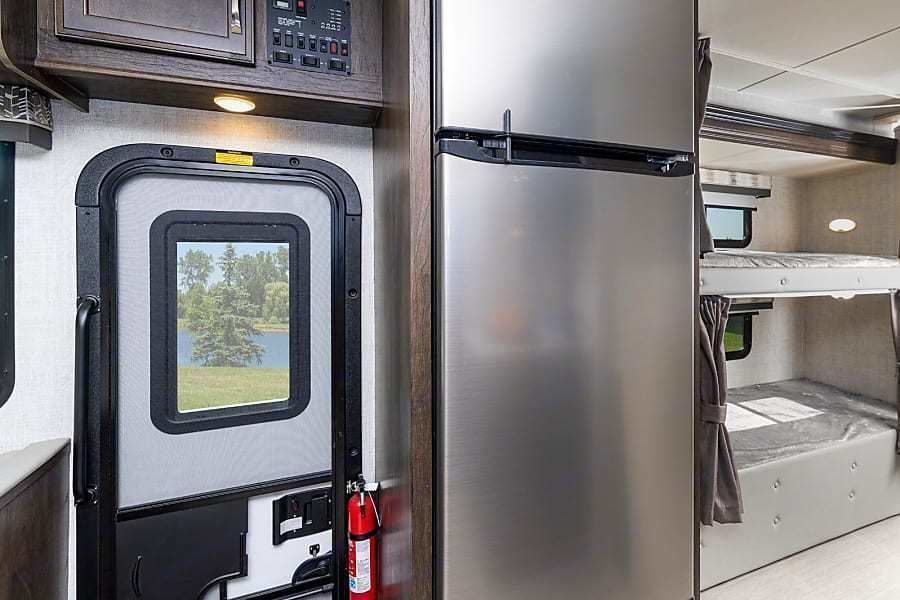 Photo 1 - 2022 Gulfstream Class C Motorhome rental photo 3