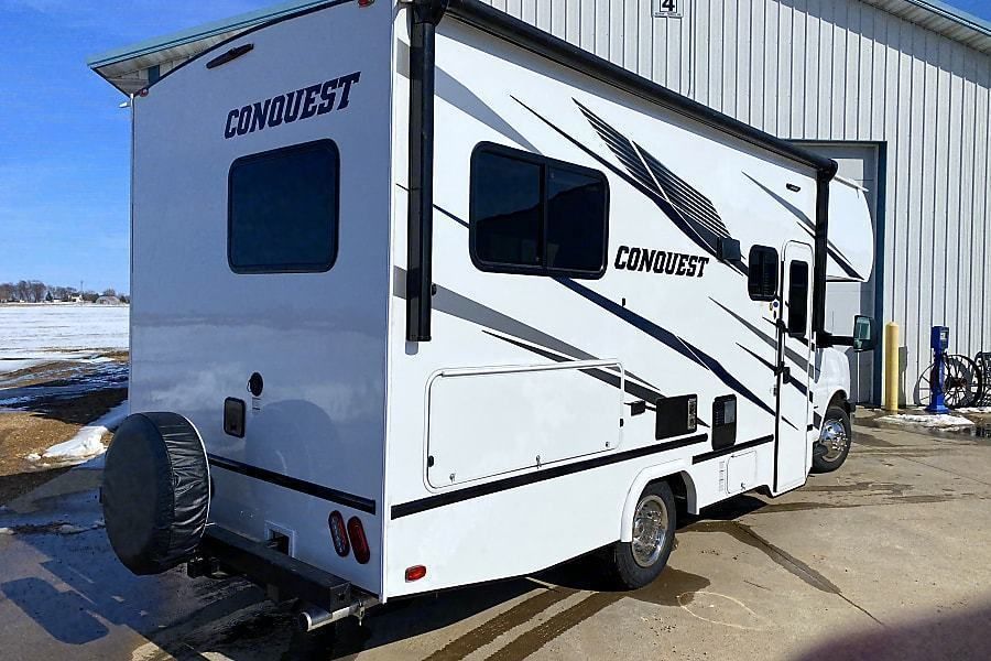 Photo 11 - 2021 Gulf Stream Class C Motorhome rental photo 13
