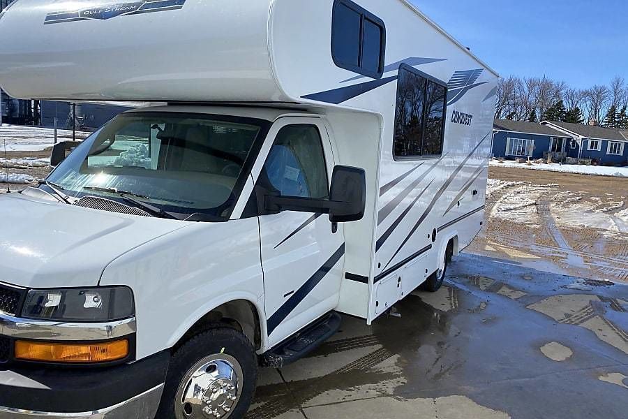 Photo 14 - 2021 Gulf Stream Class C Motorhome rental photo 16