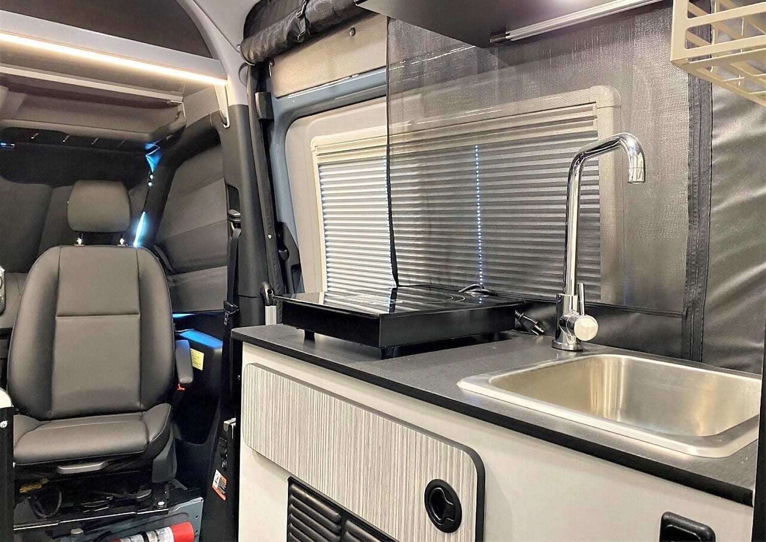 Photo 17 - 2021 Mercedes-Benz Class B Motorhome rental photo 18