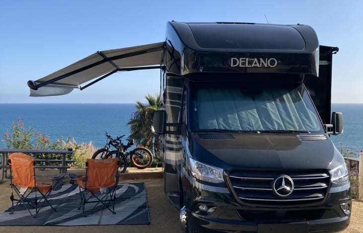 Photo 1 - 2020 Thor Class C Motorhome rental photo 17