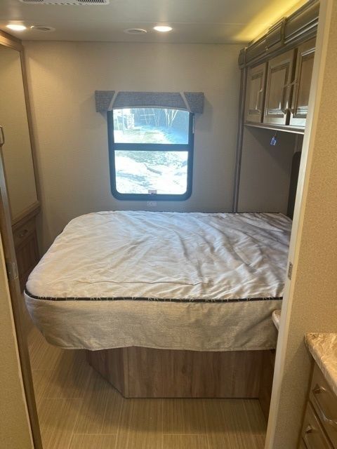 Photo 22 - 2020 Jayco Class C Motorhome rental photo 24