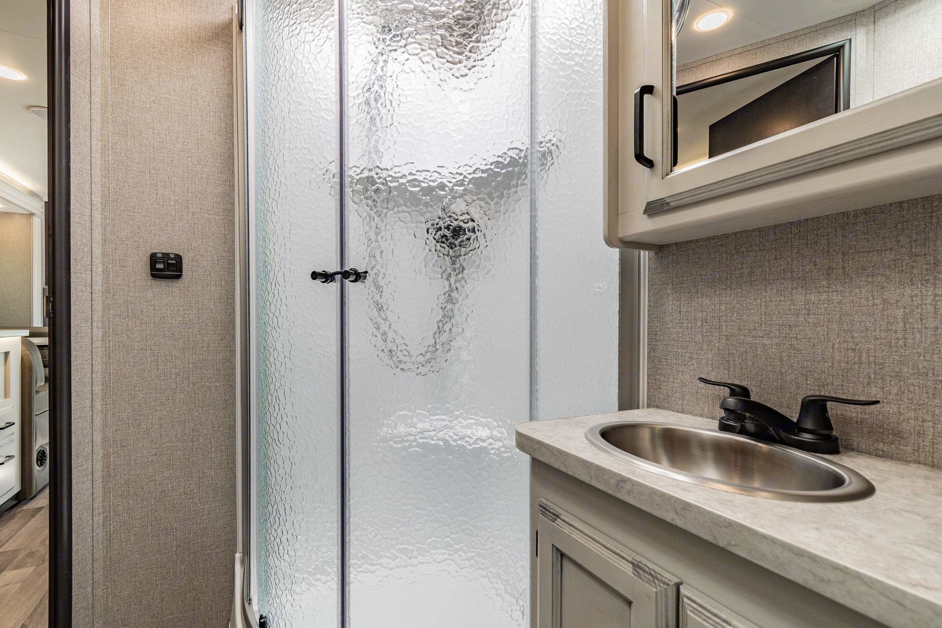 Photo 6 - 2022 Jayco Class C Motorhome rental photo 8