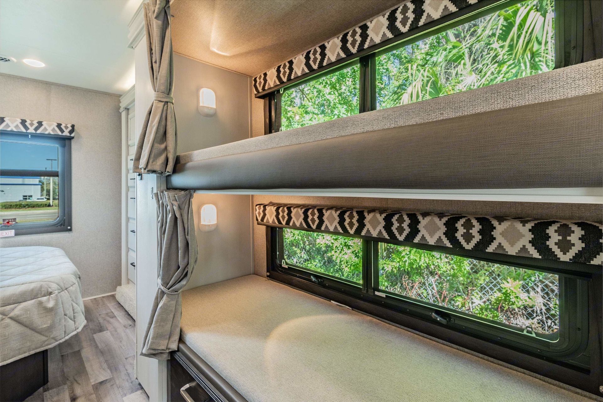 Photo 7 - 2022 Jayco Class C Motorhome rental photo 9