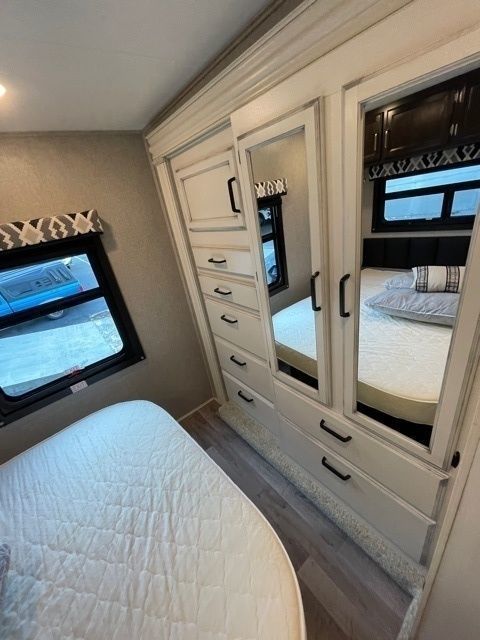 Photo 12 - 2022 Jayco Class C Motorhome rental photo 14