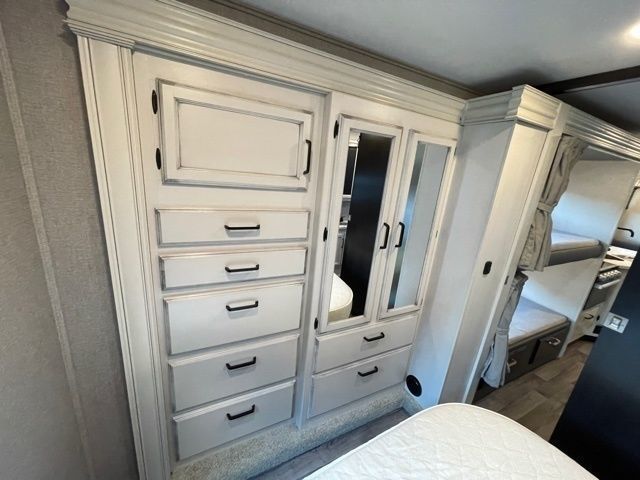 Photo 15 - 2022 Jayco Class C Motorhome rental photo 17