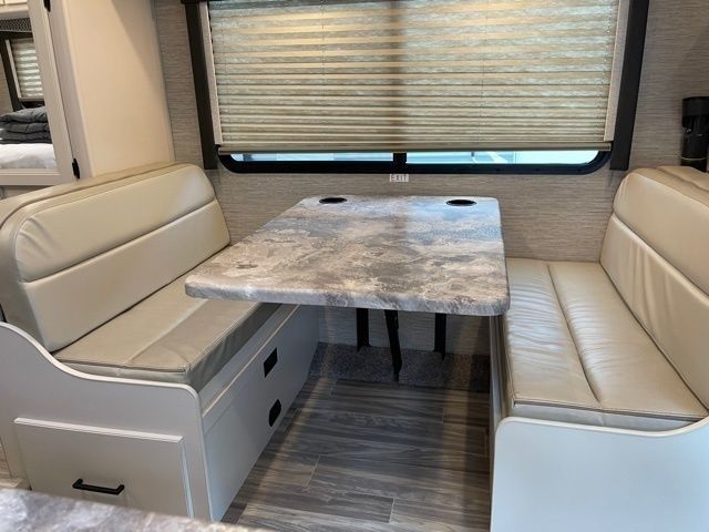 Photo 12 - 2021 Thor Motor Coach Class C Motorhome rental photo 14