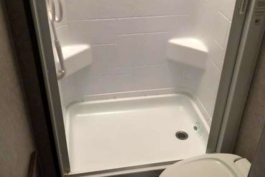 Photo 2 - 2020 Winnebago Class C Motorhome rental photo 4