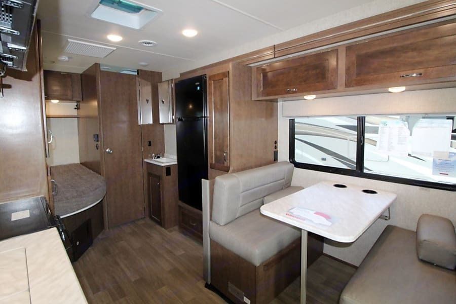 Photo 7 - 2020 Winnebago Class C Motorhome rental photo 9