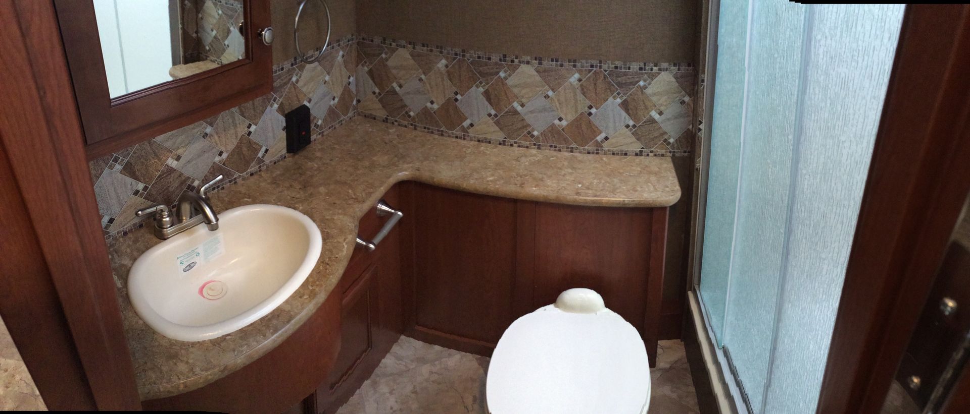 Photo 4 - 2020 Thor Motor Coach Class A Motorhome rental photo 6