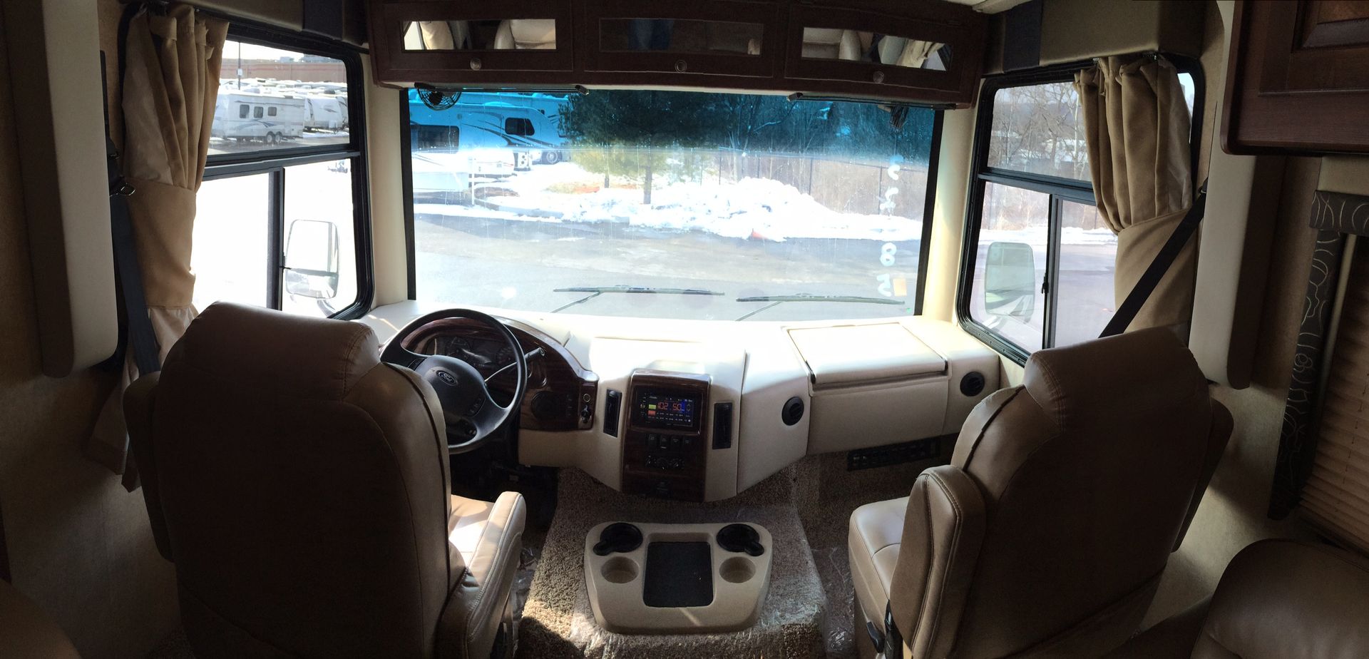 Photo 8 - 2020 Thor Motor Coach Class A Motorhome rental photo 10