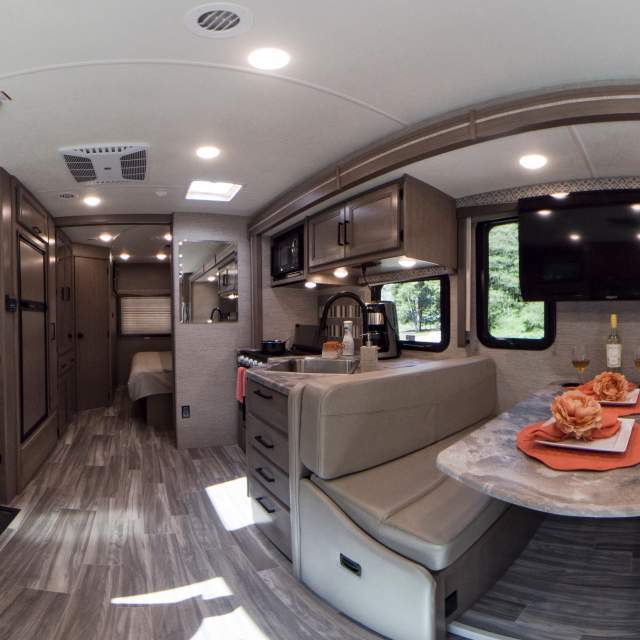 Photo 5 - 2020 Thor Motor Coach Class A Motorhome rental photo 7
