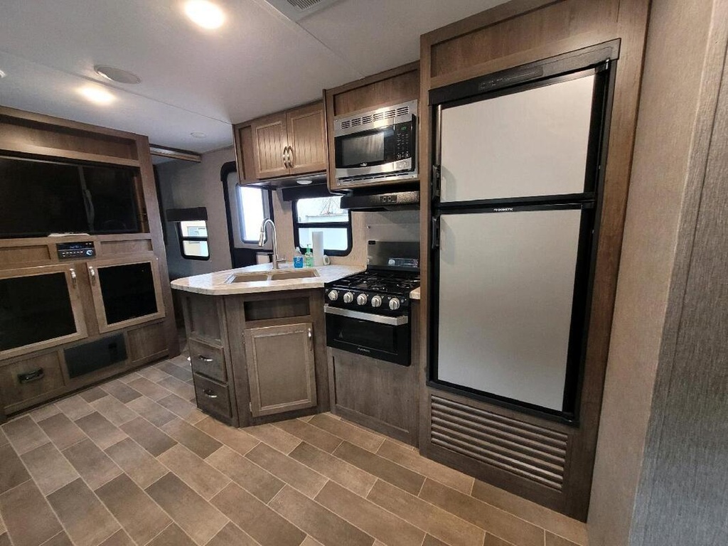 Photo 13 - 2019 Heartland Travel Trailer rental photo 15