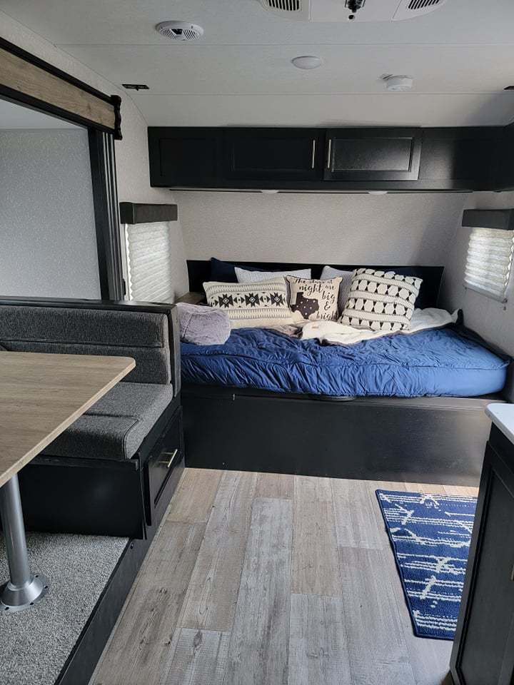 Photo 5 - 2022 Forest River Travel Trailer rental photo 7