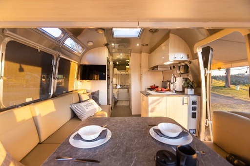 2021 Airstream Flying Cloud 25FB Twin XL Travel Trailer for rent in Ontario, CA