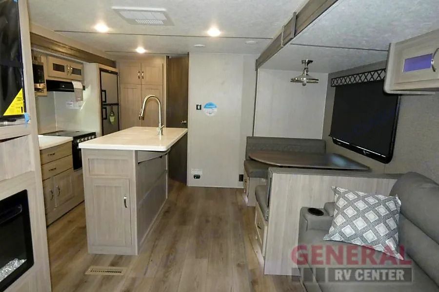 Photo 0 - 2021 Coachmen Travel Trailer rental photo 6