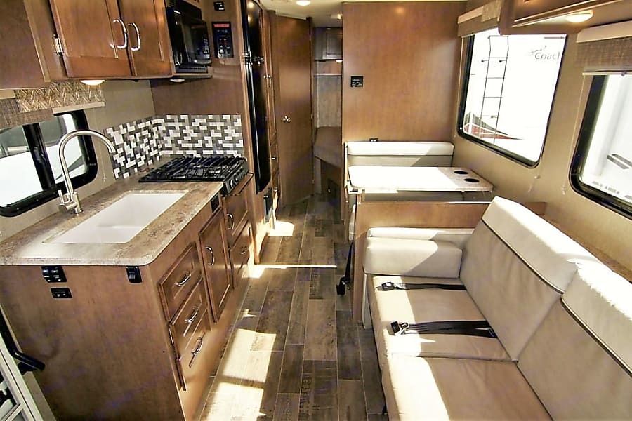 Photo 8 - 2019 Winnebago Class C Motorhome rental photo 9