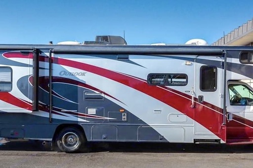 2010 Winnebago Outlook 31C Class C Motorhome for rent in Oakland, OR