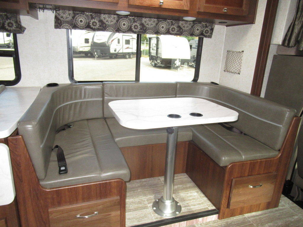 Photo 0 - 2020 Forest River Class C Motorhome rental photo 9