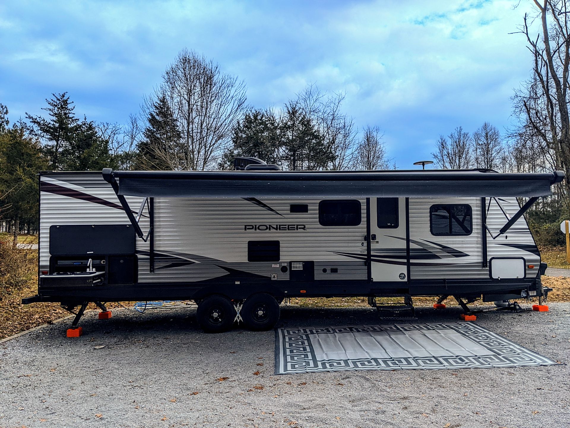 Photo 14 - 2019 Heartland Travel Trailer rental photo 16