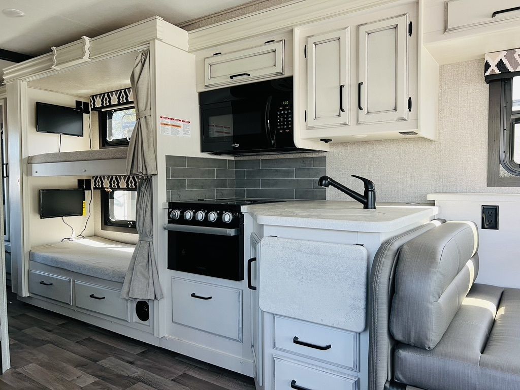 Photo 11 - 2021 Jayco Class A Motorhome rental photo 13
