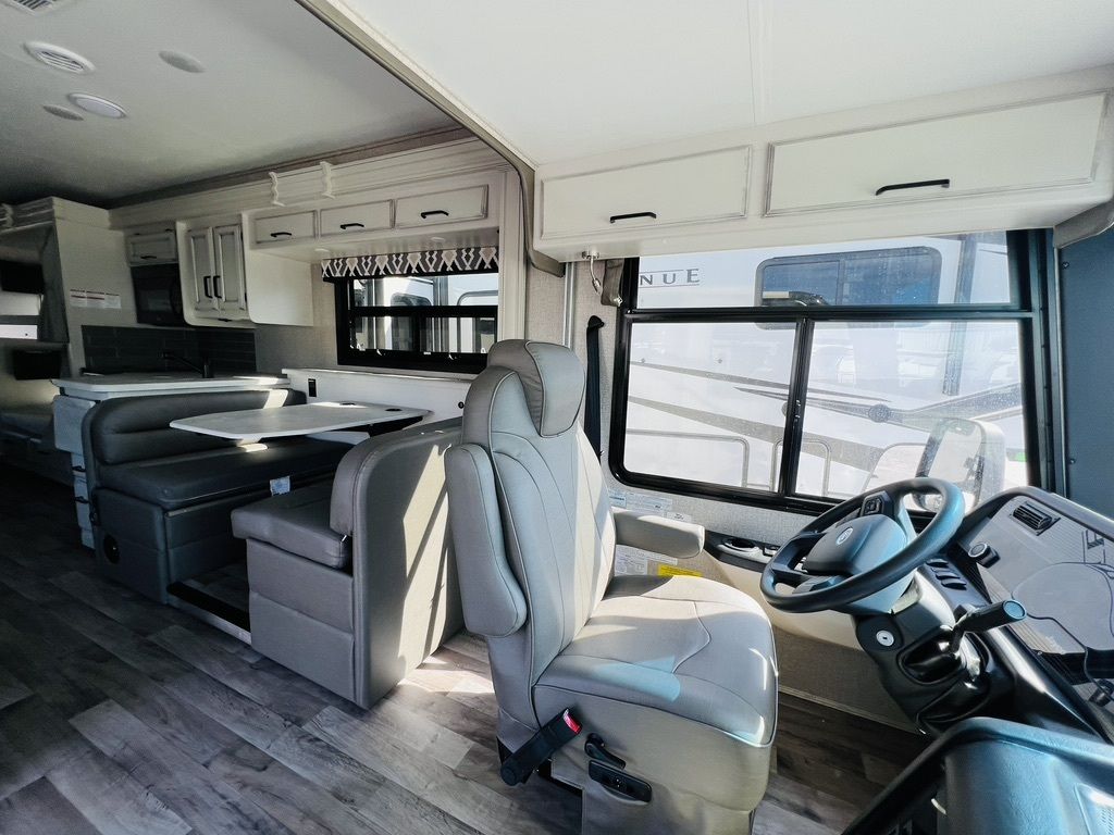 Photo 30 - 2021 Jayco Class A Motorhome rental photo 32