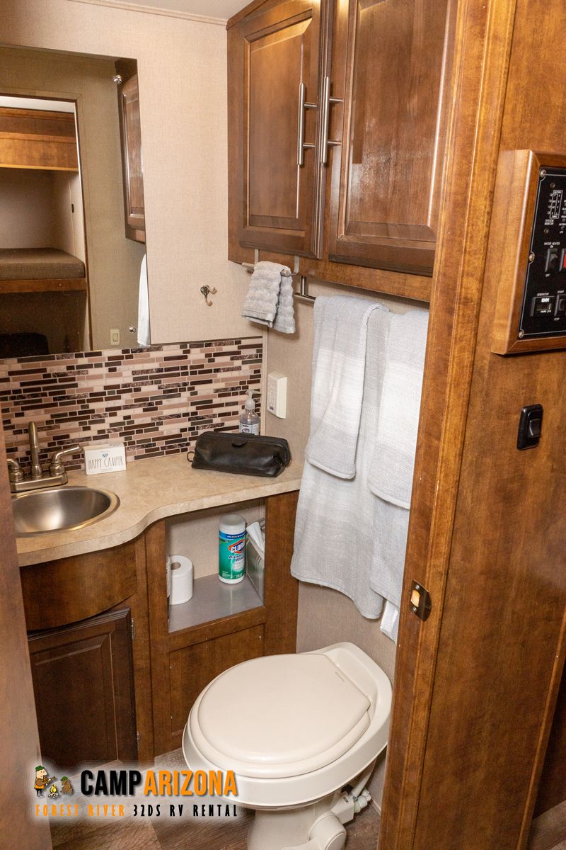 Photo 17 - 2016 Forest River Class A Motorhome rental photo 19
